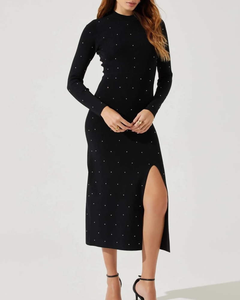 Front of a model wearing a size L Kariana Sweater Dress In Black in Black by ASTR. | dia_product_style_image_id:359685